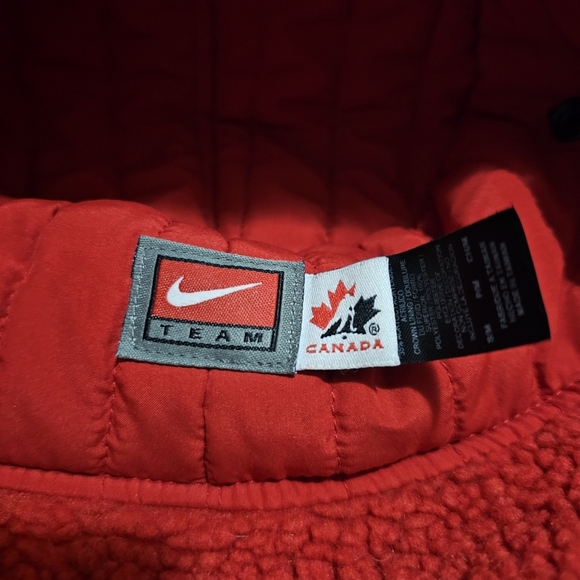 Vintage Y2k Team Canada Hockey Winter Hat - Picture 6 of 6